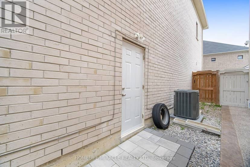 7 Anatolia Street — photo 34 of 40