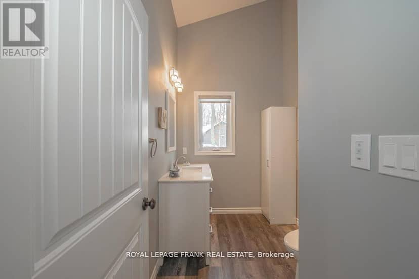 24 Ted's Lane — photo 11 of 40