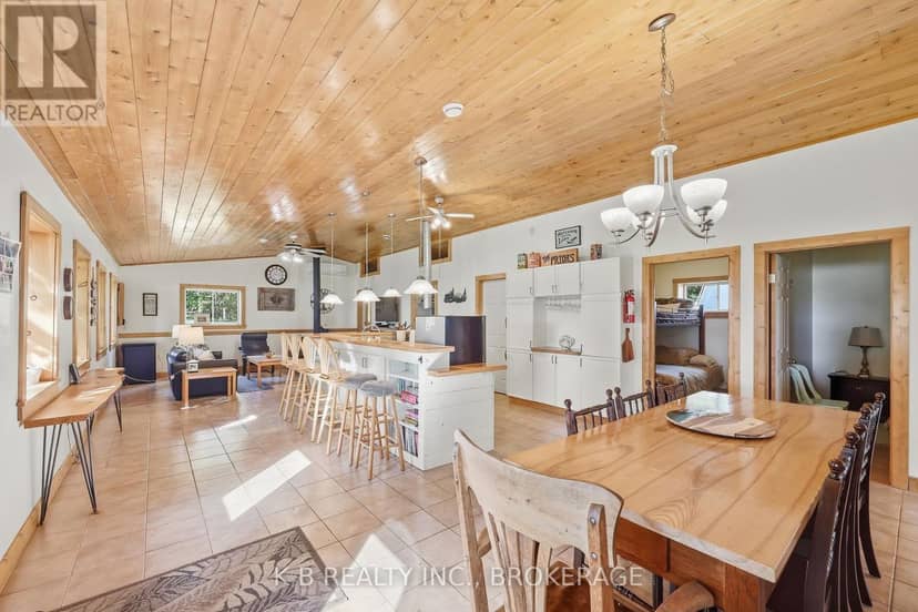 387 Christian Lane — photo 18 of 40