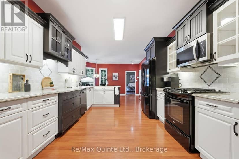 35 Penny Lane — photo 20 of 40