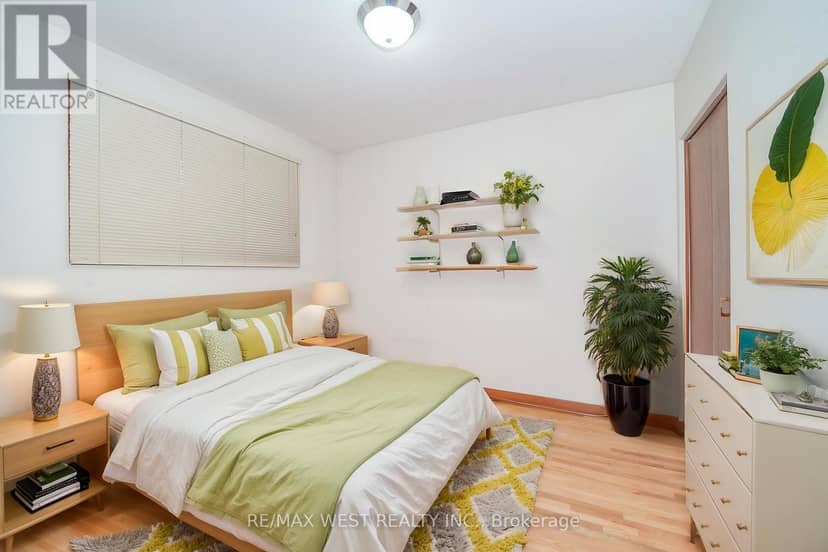 16 Opal Court, Toronto, photo 6