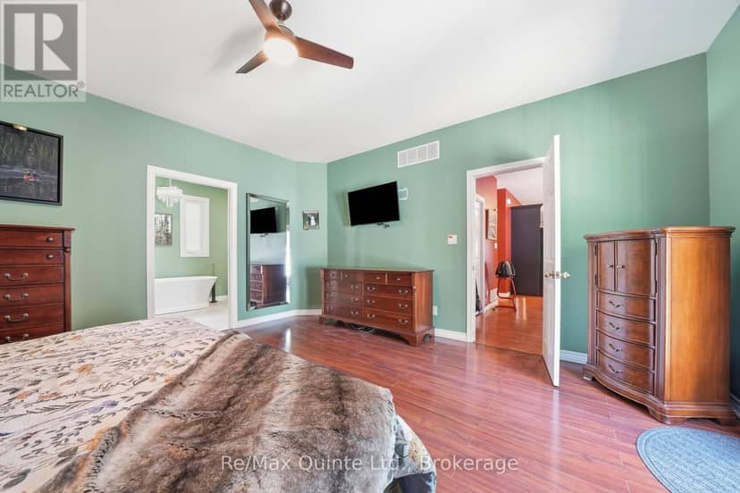 35 Penny Lane — photo 27 of 40
