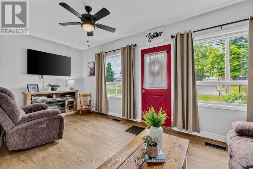 48 Leahys Lane — photo 10 of 33