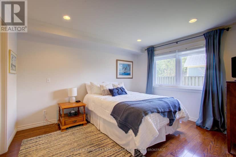 6 - 433 Queen Street — photo 16 of 40