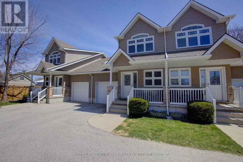 6 - 433 Queen Street — photo 4 of 40