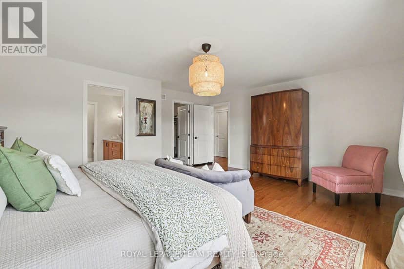 747 Petanque Crescent — photo 20 of 40