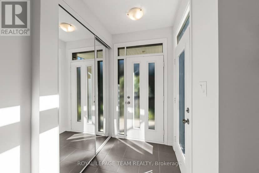 212 Pembina Private — photo 6 of 40