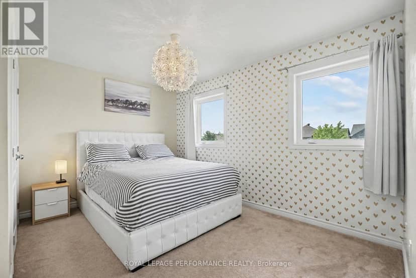 640 Bruxelles Street — photo 25 of 37