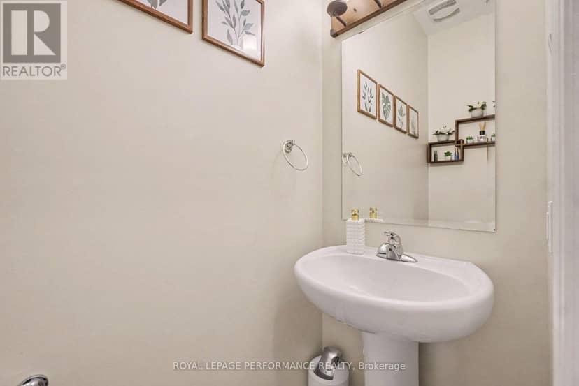 640 Bruxelles Street — photo 19 of 37