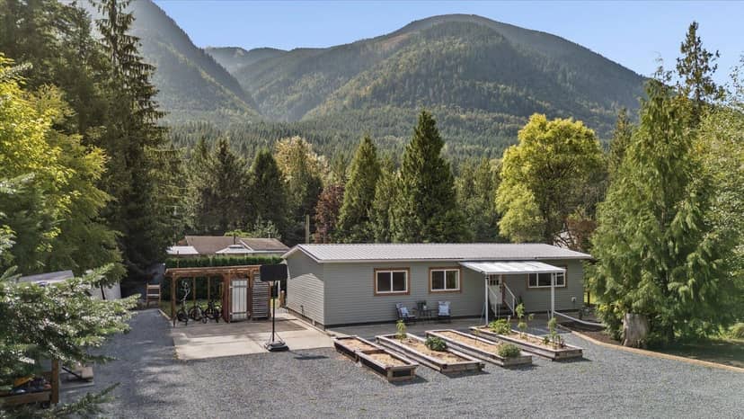 49140 BELL ACRES ROAD, Chilliwack River Valley, Chilliwack