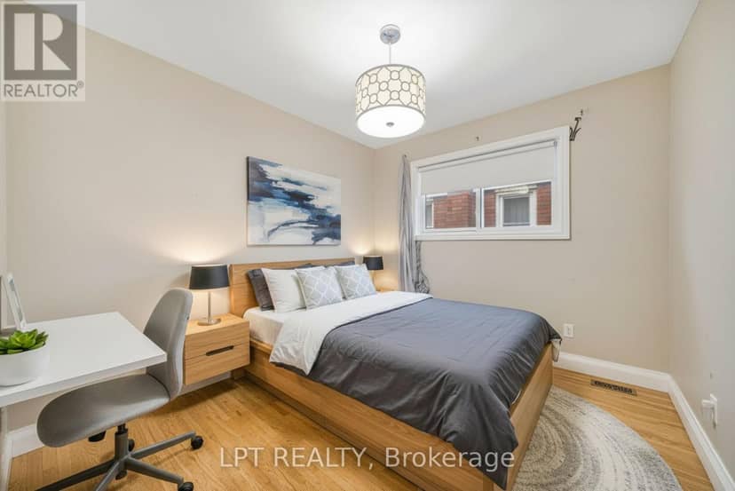 7156 Warden Avenue — photo 19 of 35