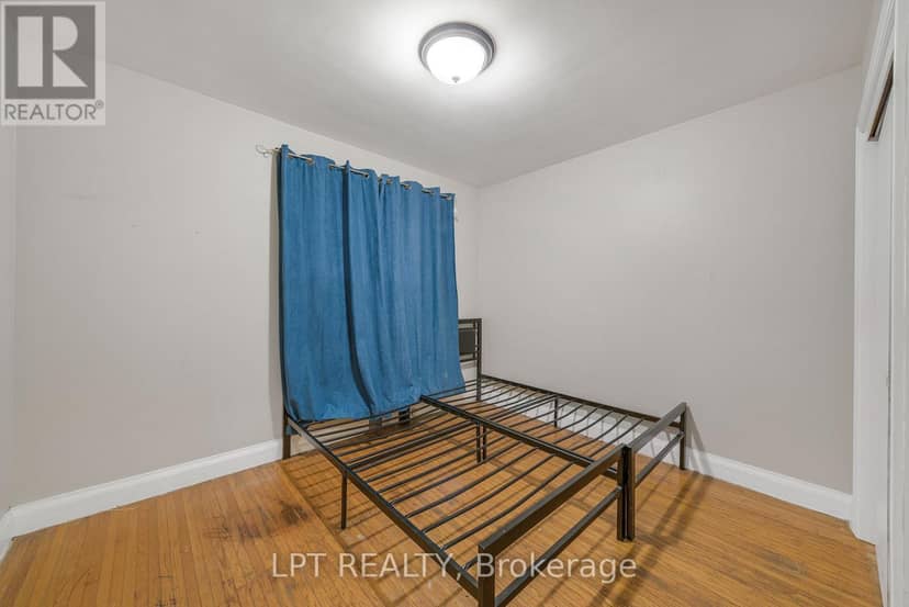 7156 Warden Avenue — photo 11 of 35