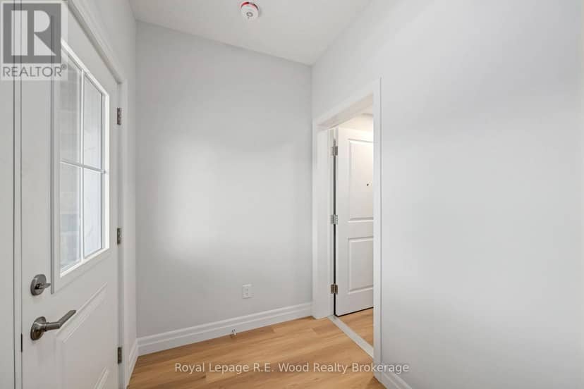 11 Hoylake Road — photo 2 of 33