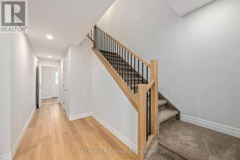 11 Hoylake Road — photo 4 of 33