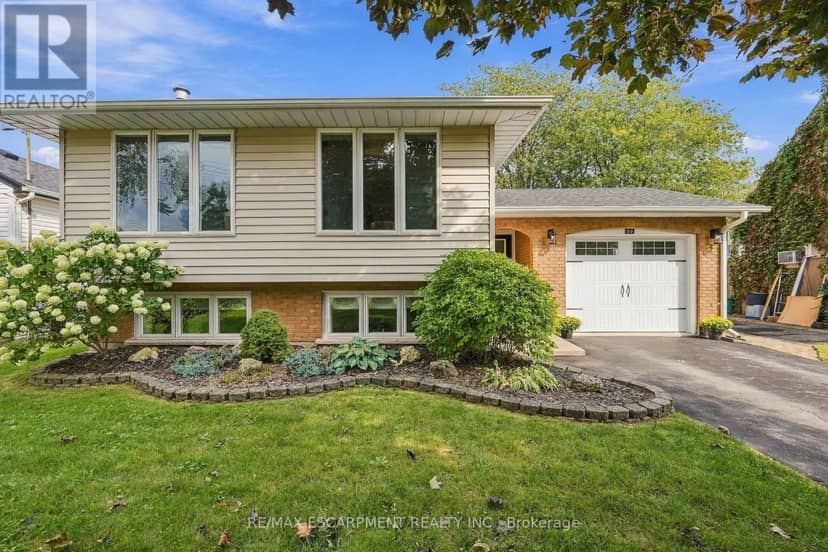 39 Rosemount Avenue, Port Colborne, photo 2