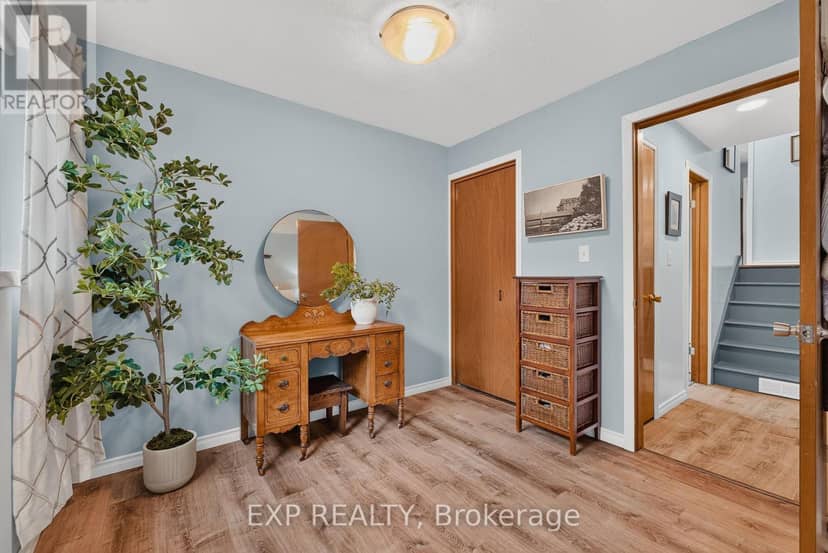 1393 Pineview Avenue — photo 19 of 40