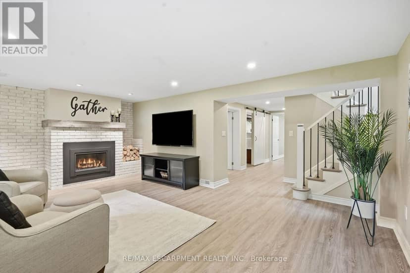 39 Rosemount Avenue — photo 32 of 40