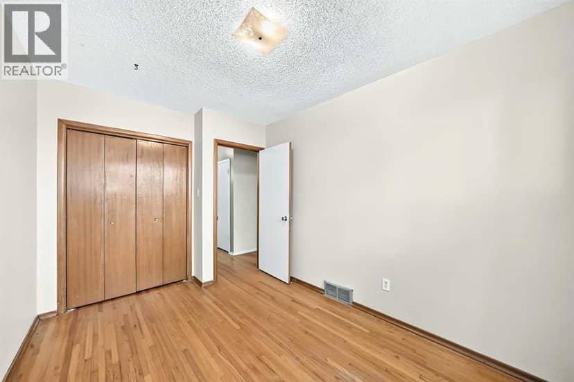 416 & 418 33 Avenue NE — photo 19 of 39