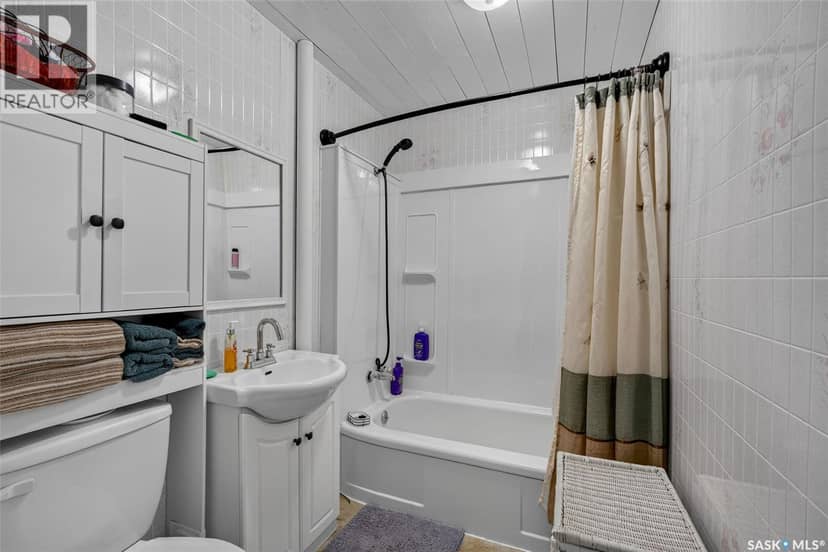 701 2nd AVENUE — photo 30 of 36