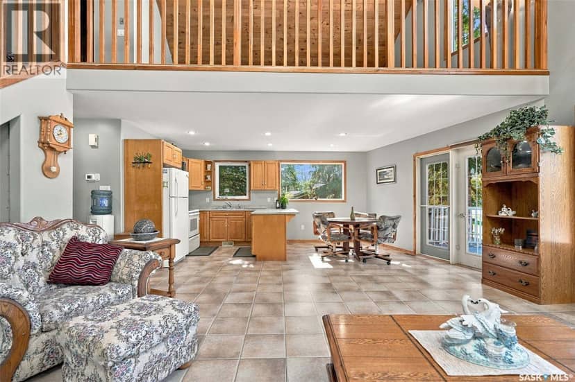 8 Lakeview DRIVE — photo 19 of 40