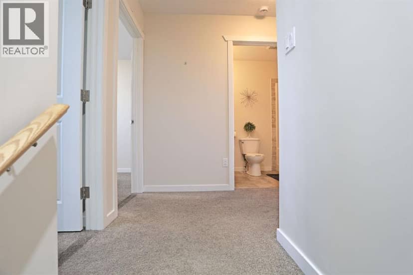 347 17 Street E — photo 18 of 40