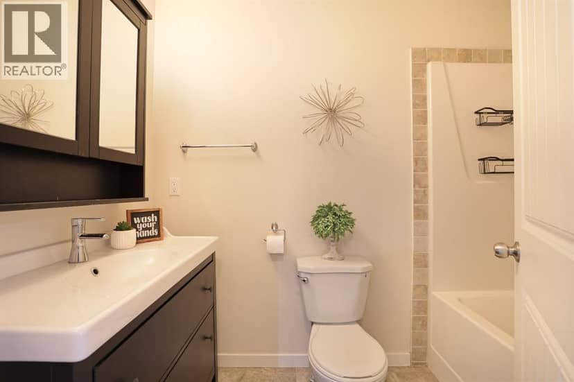 347 17 Street E — photo 30 of 40
