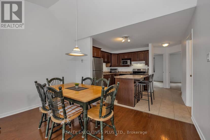 506 - 205 Eliot Street — photo 11 of 32