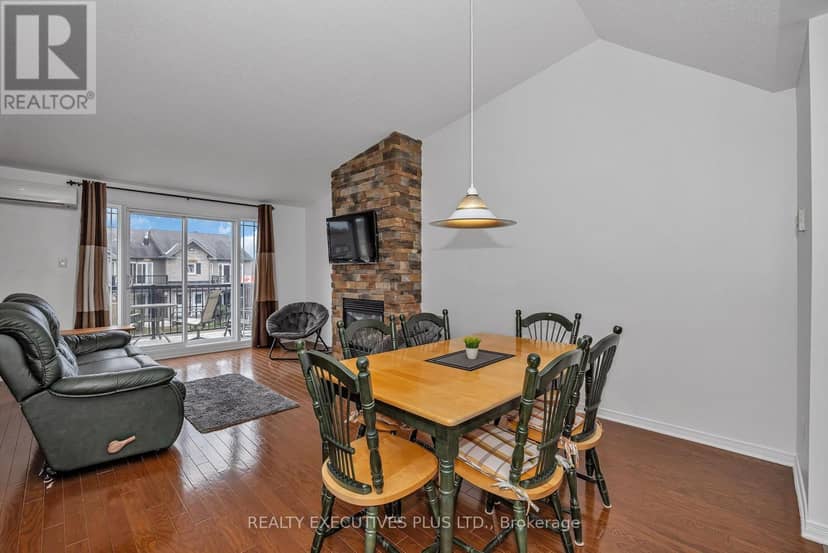 506 - 205 Eliot Street — photo 12 of 32