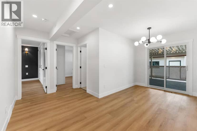 439 Arlington Drive SE — photo 19 of 40
