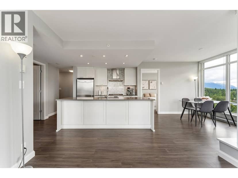 2107 520 COMO LAKE AVENUE, Coquitlam, photo 2