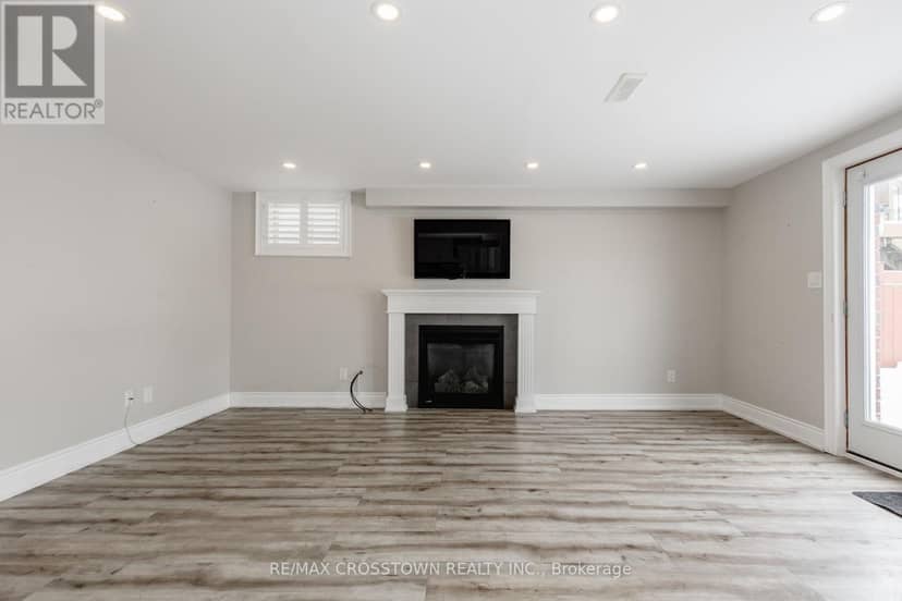 996 Booth Avenue — photo 33 of 40