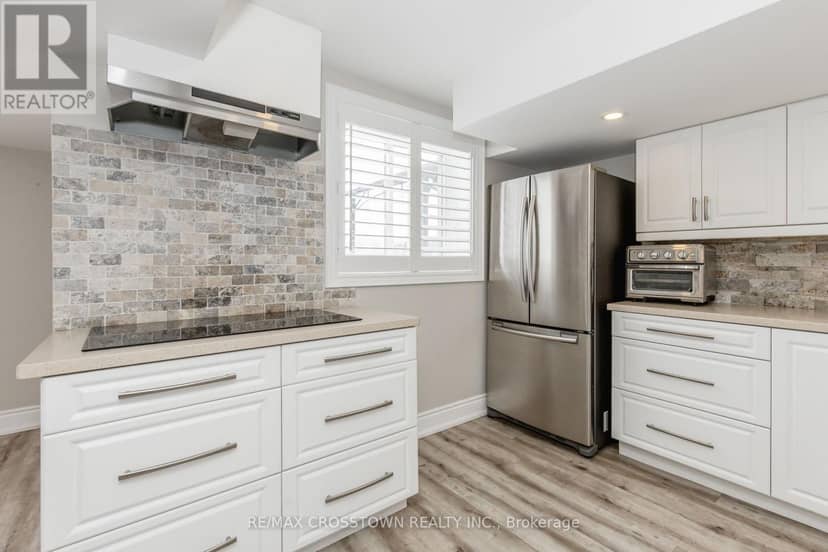 996 Booth Avenue — photo 36 of 40