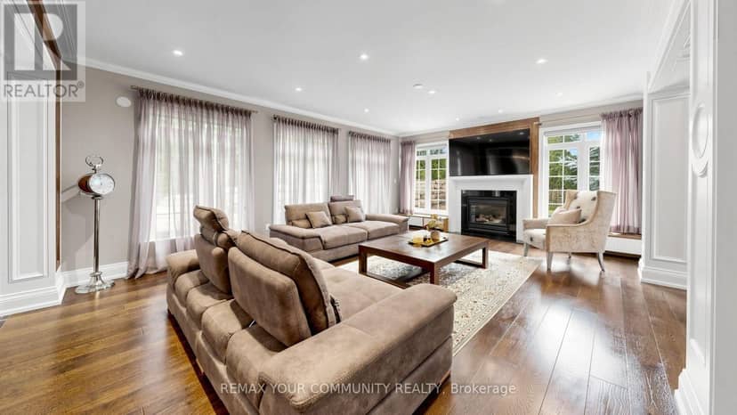 25 Guinevere Court, Richmond Hill, photo 6