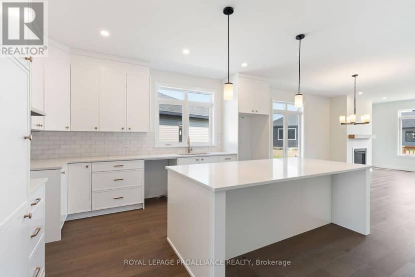 1054 Turner Drive — photo 11 of 40