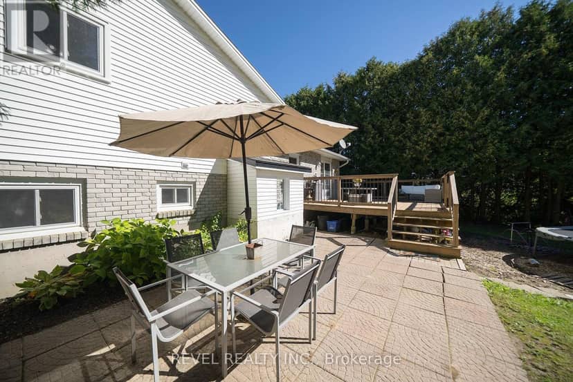 218 Mechanic Street W — photo 26 of 37