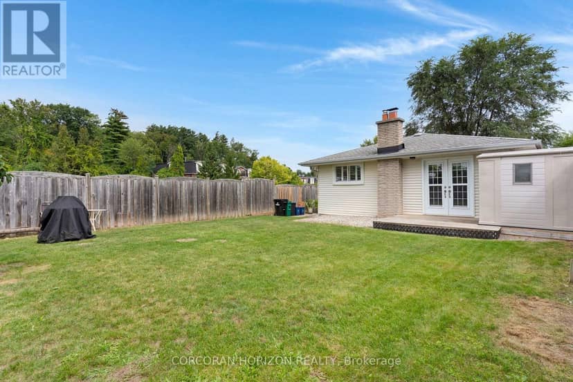 63 Cedarhill Crescent — photo 40 of 40