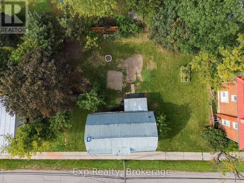 15 Madoc Street — photo 40 of 40
