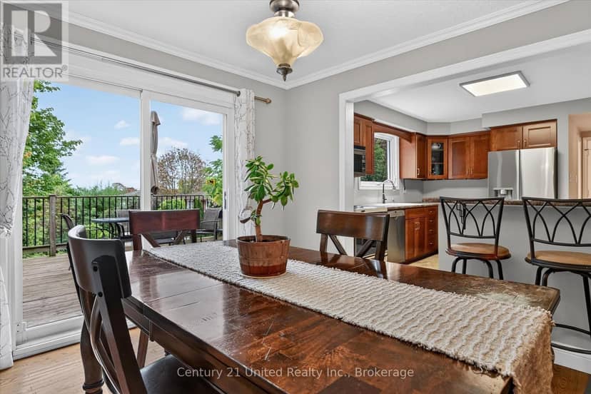 537 Montcalm Drive — photo 12 of 40