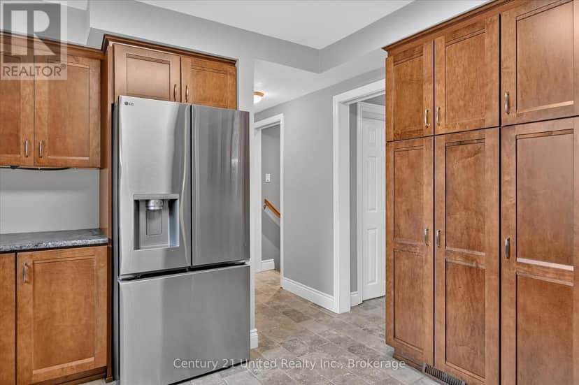 537 Montcalm Drive — photo 19 of 40