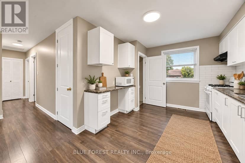 1688 Trafalgar Street — photo 8 of 40