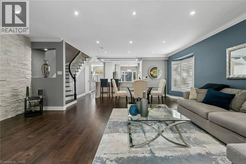 73 WINDHAVEN Place — photo 18 of 40