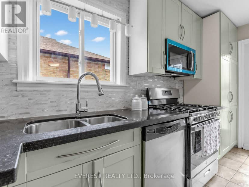 20 Japonica Road — photo 13 of 34
