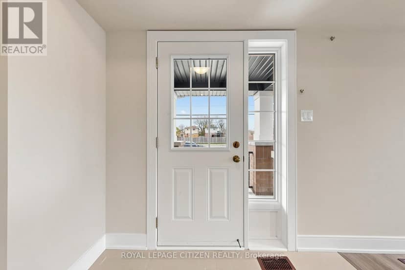 26 Wakely Crescent — photo 20 of 40