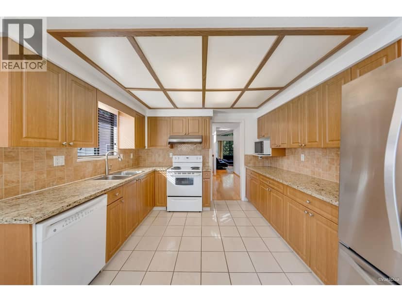 3056 E 28TH AVENUE, Vancouver, photo 3