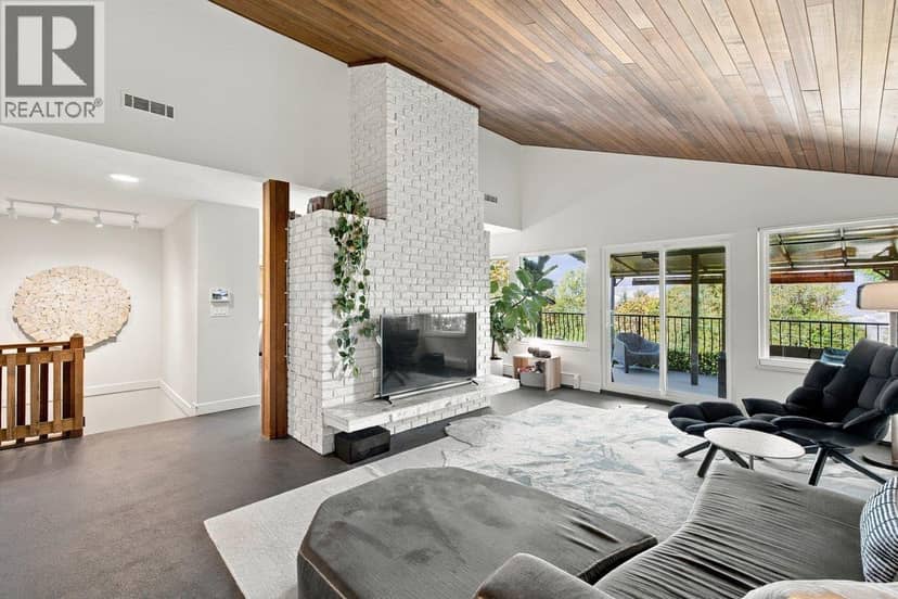 330 N GAMMA AVENUE, Burnaby, photo 3