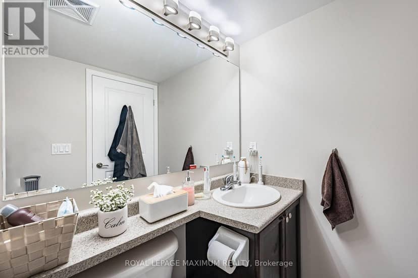 305 - 8026 Kipling Avenue — photo 30 of 40