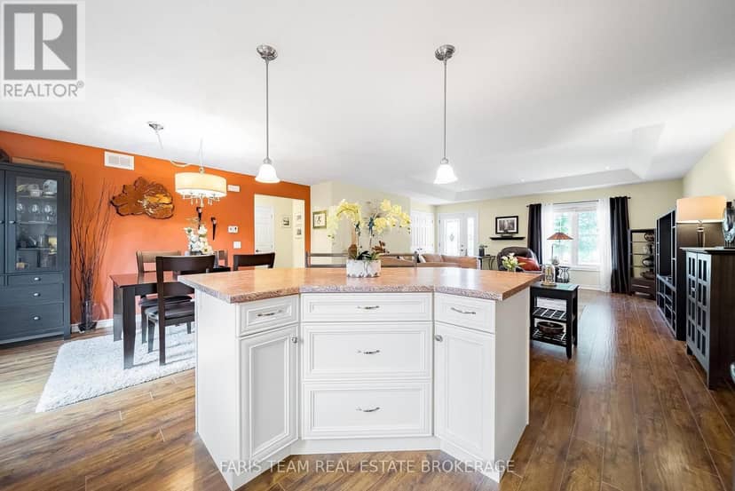 1 Bay Moorings Boulevard — photo 13 of 37