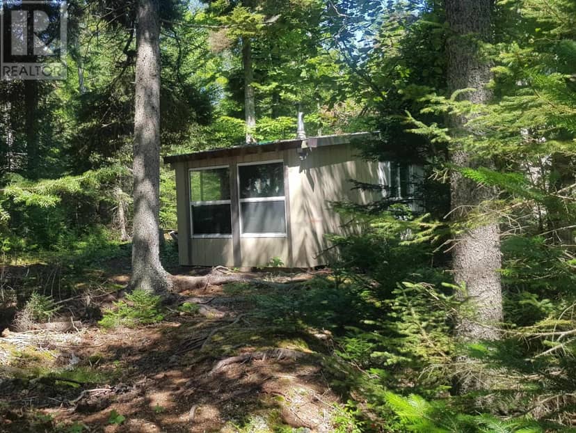 Lot Middle Road — photo 14 of 26