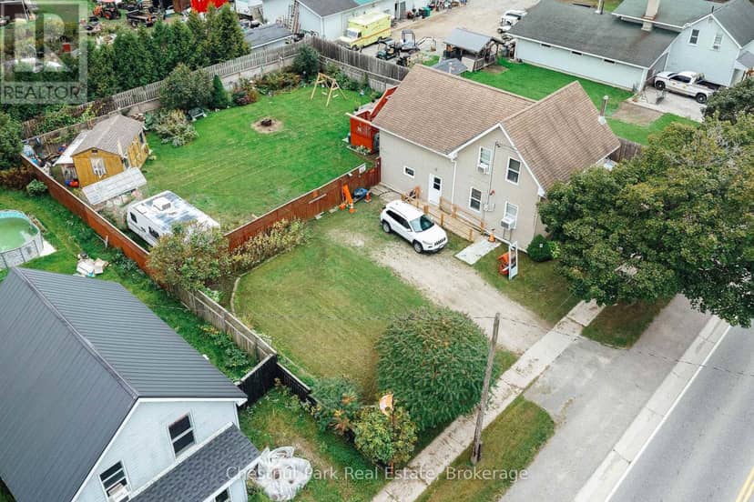 49 Queen Street E — photo 14 of 39