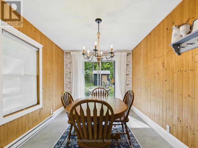 1037 Strawberry Bay Road — photo 19 of 40